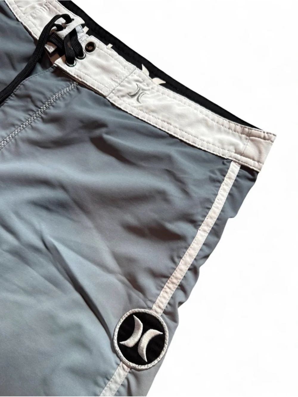 Hurley Men's Gray and White Board Shorts